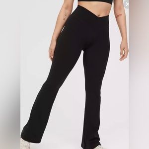 Aerie Offline high wasted crossover flare legging